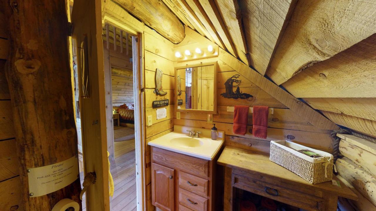 Canyon View Family Cabin, Deck, Tv Room, Games, Bbq, Campfire Monticello Esterno foto