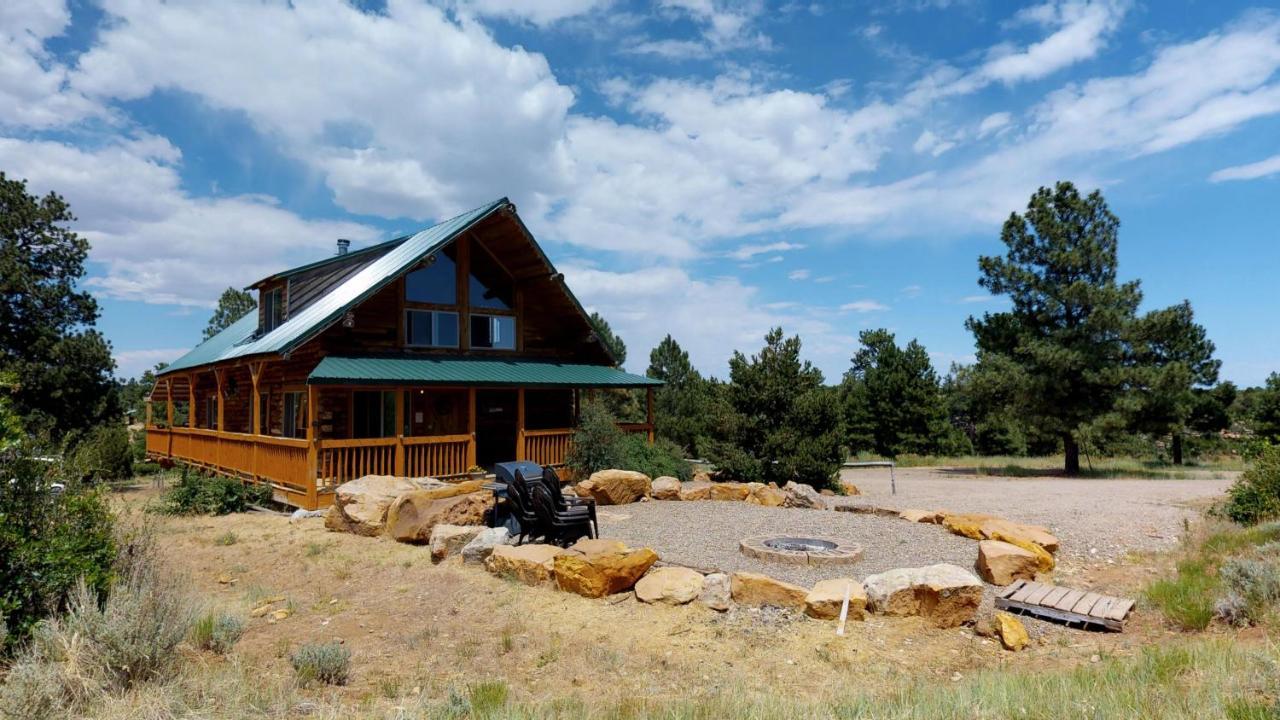 Canyon View Family Cabin, Deck, Tv Room, Games, Bbq, Campfire Monticello Esterno foto